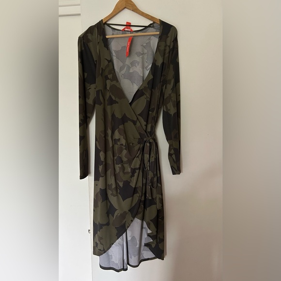 Women’s dress Size L-Joe Fresh - Picture 1 of 4